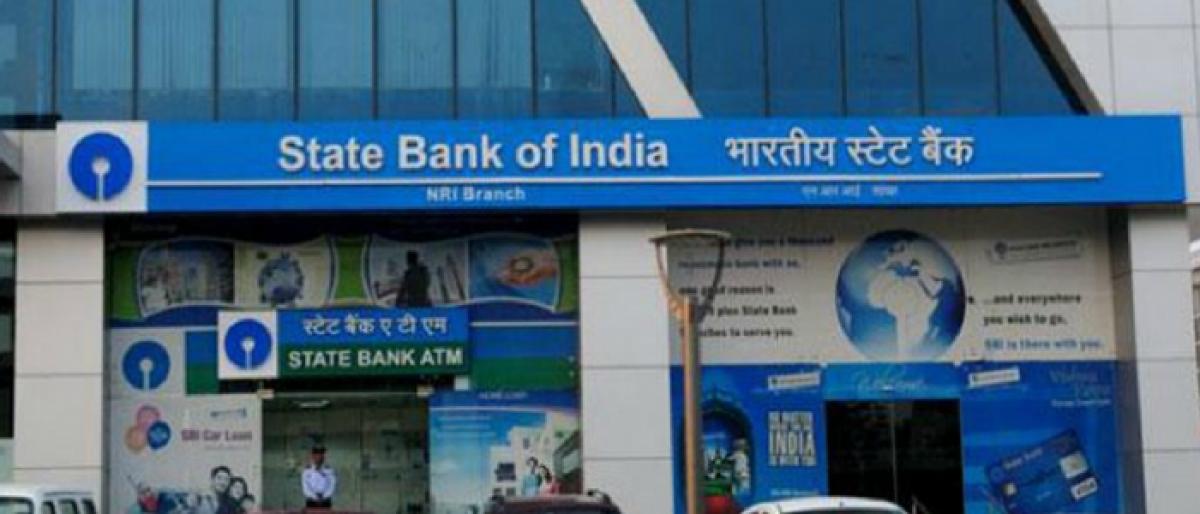 SBI cuts savings deposit rate