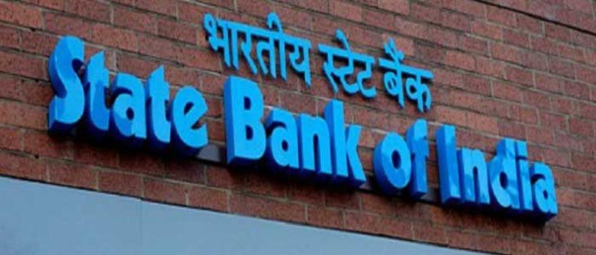 SBI lowers min balance to 3k