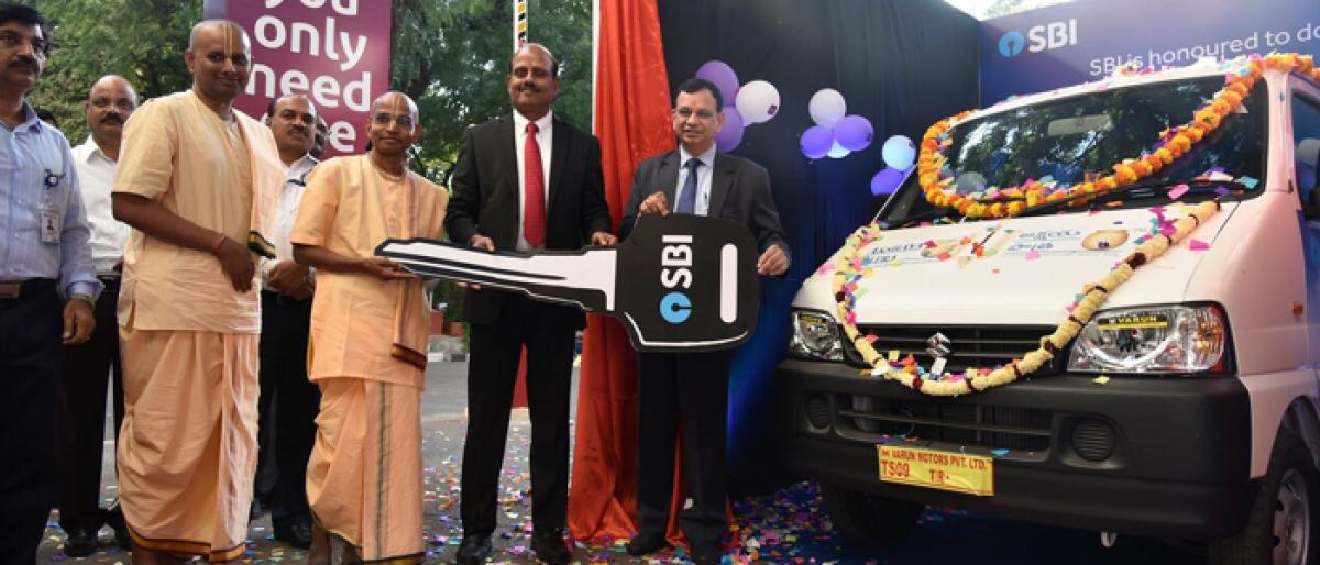 SBI donates vehicle to Akshaya Patra