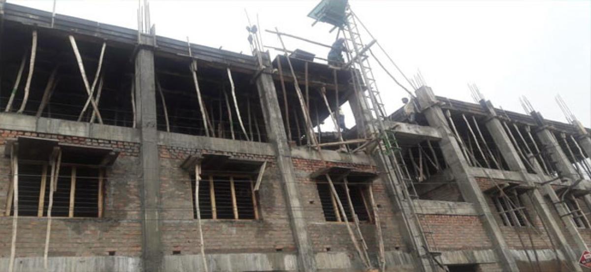 Residents fume over poor quality of school construction