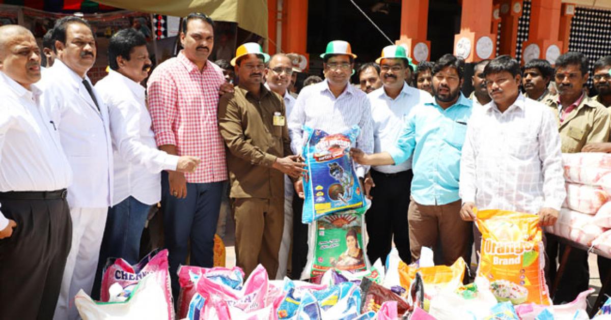 South Central Railway sends 3 tonnes of relief material to Kerala