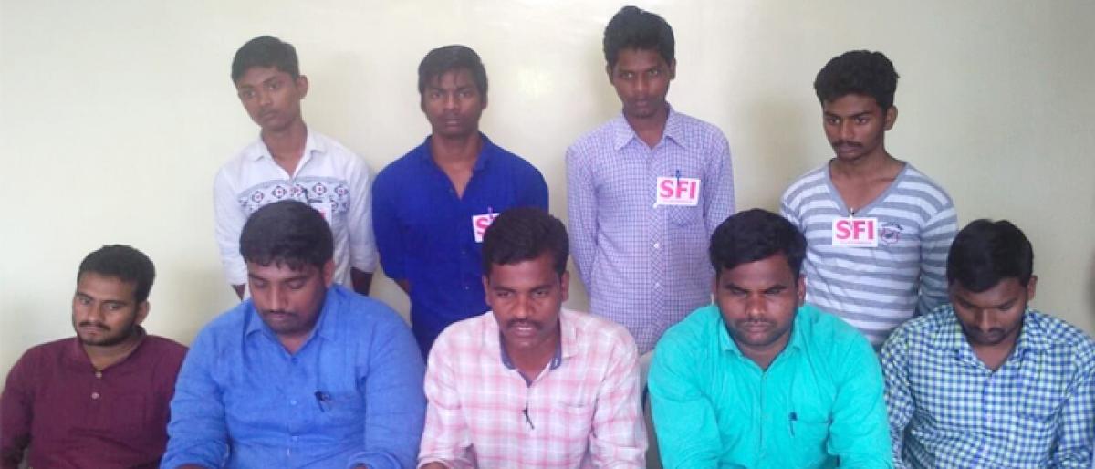 SFI, AISF oppose Sunday, holiday classes in Vijayawada
