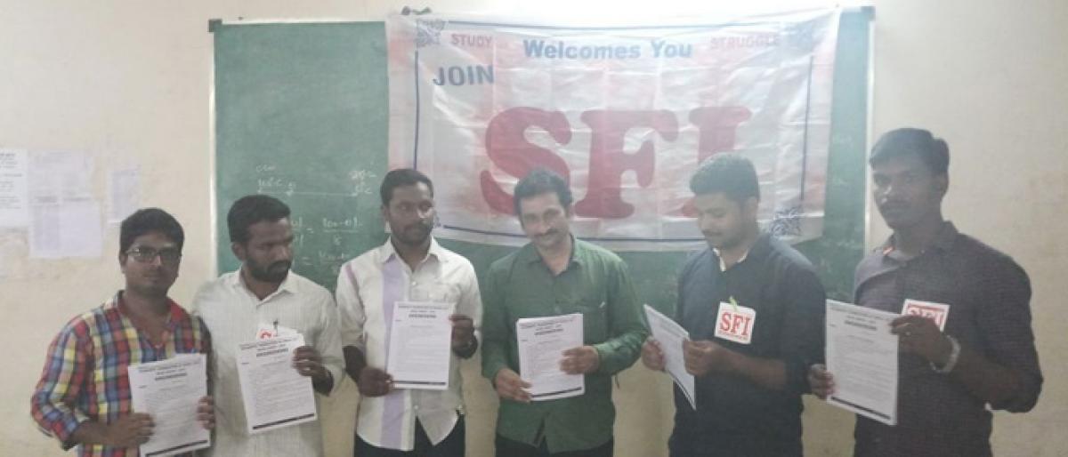 SFI conducts model test for Eamcet, Neet