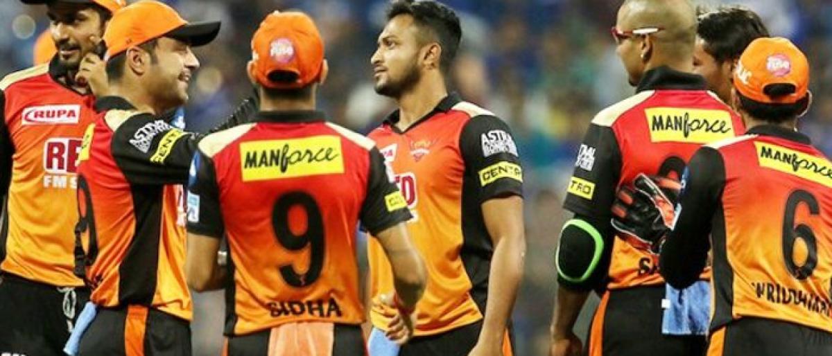 In-form SRH face rampaging KXIP