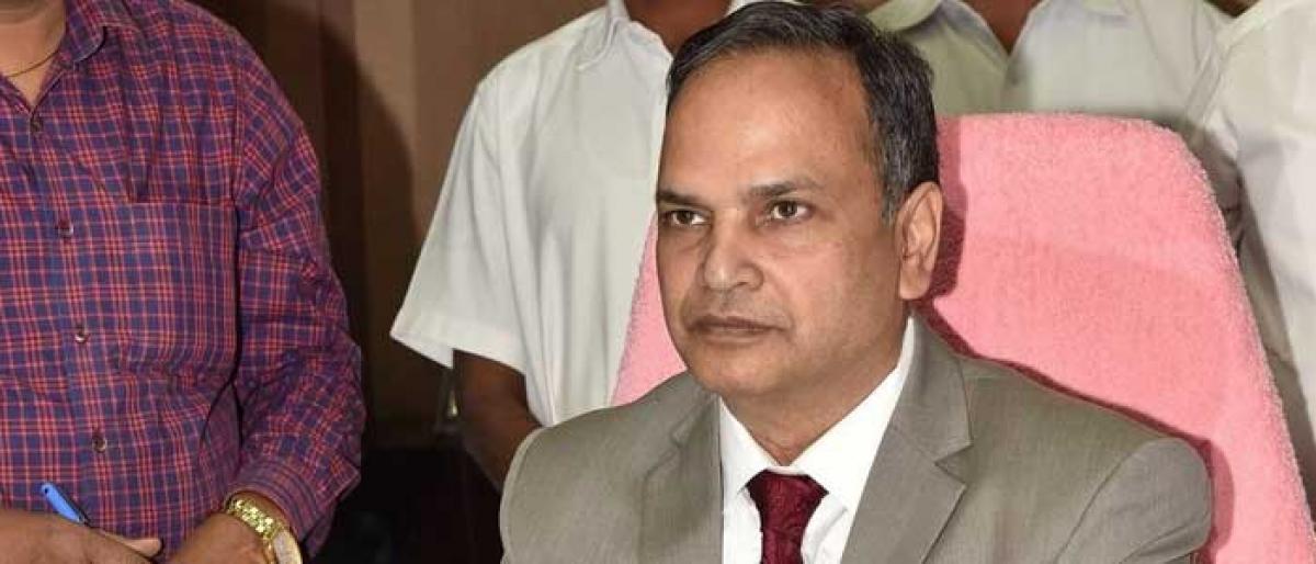 SK Joshi takes over as CS from SP Singh