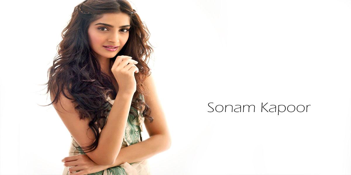 Happy birthday dad, says Sonam Kapoor to Anil