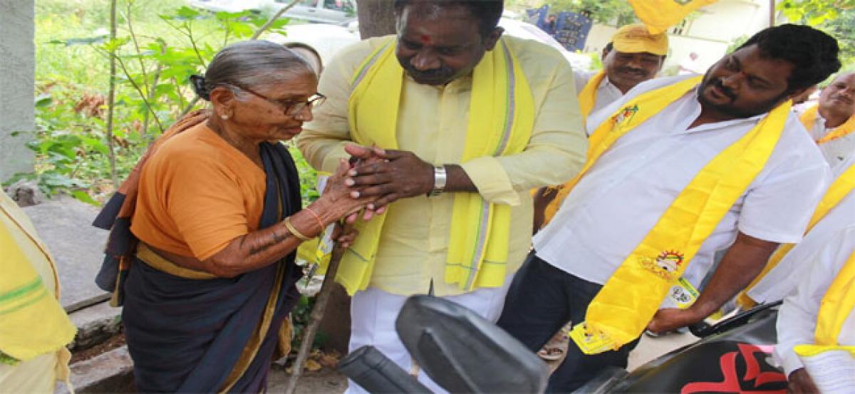 TDP leader Sama Ranga Reddy conducts poll campaign briskly