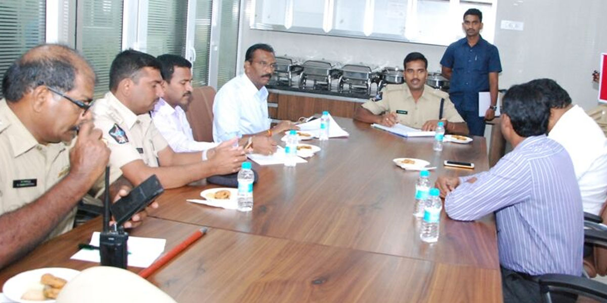 SP Ch Vijaya Rao reviews security for Collectors conference at Undavalli