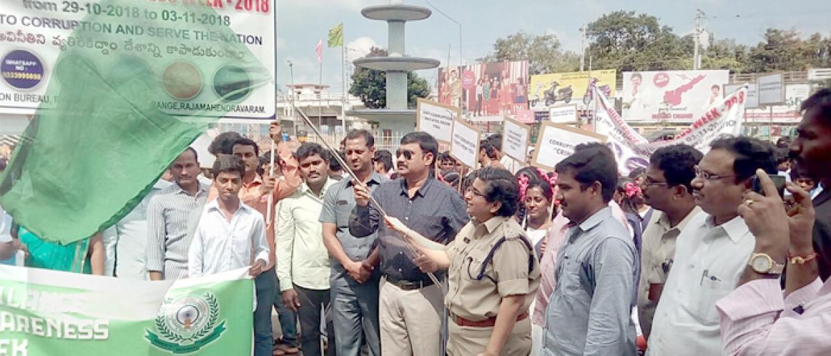 Rally against corruption organised in Rajamahendravaram