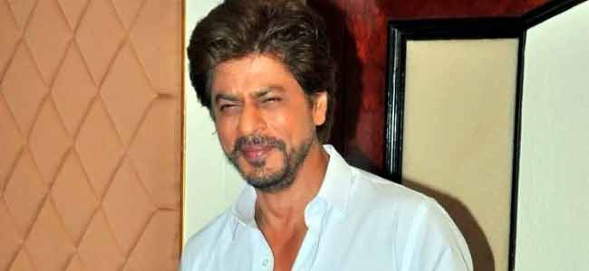 Every year I wait for Didis Rakhi wishes: SRK