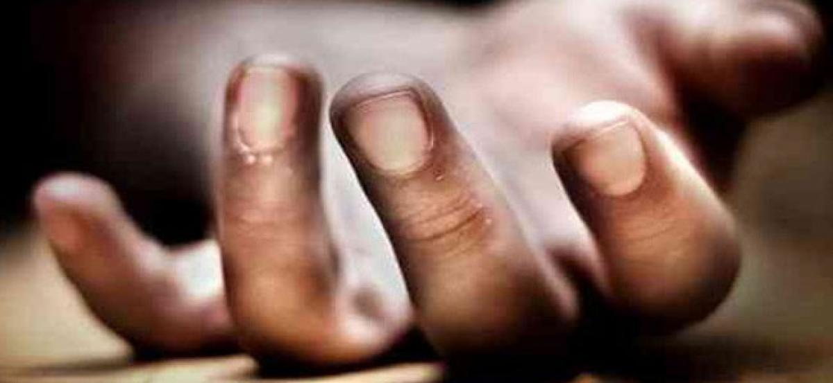 Engineering student commits suicide in Telangana