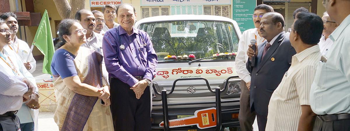 Syndicate Bank donates van to Swetcha Gora Eye Bank