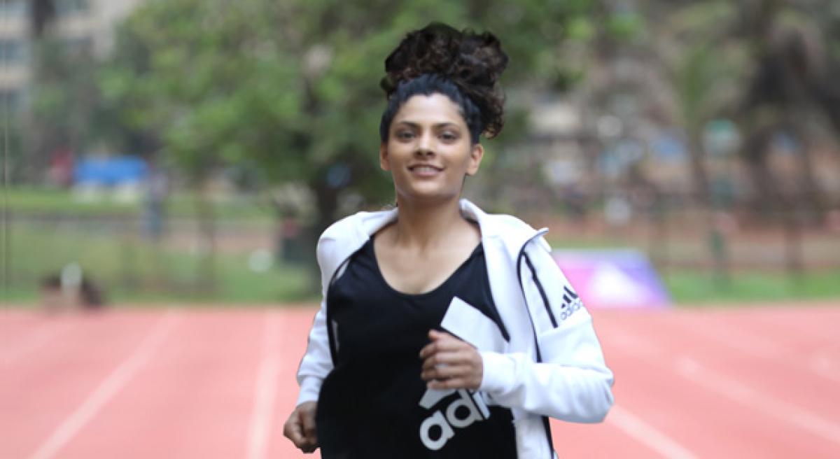 Saiyami Kher, Pooja run for healthy life