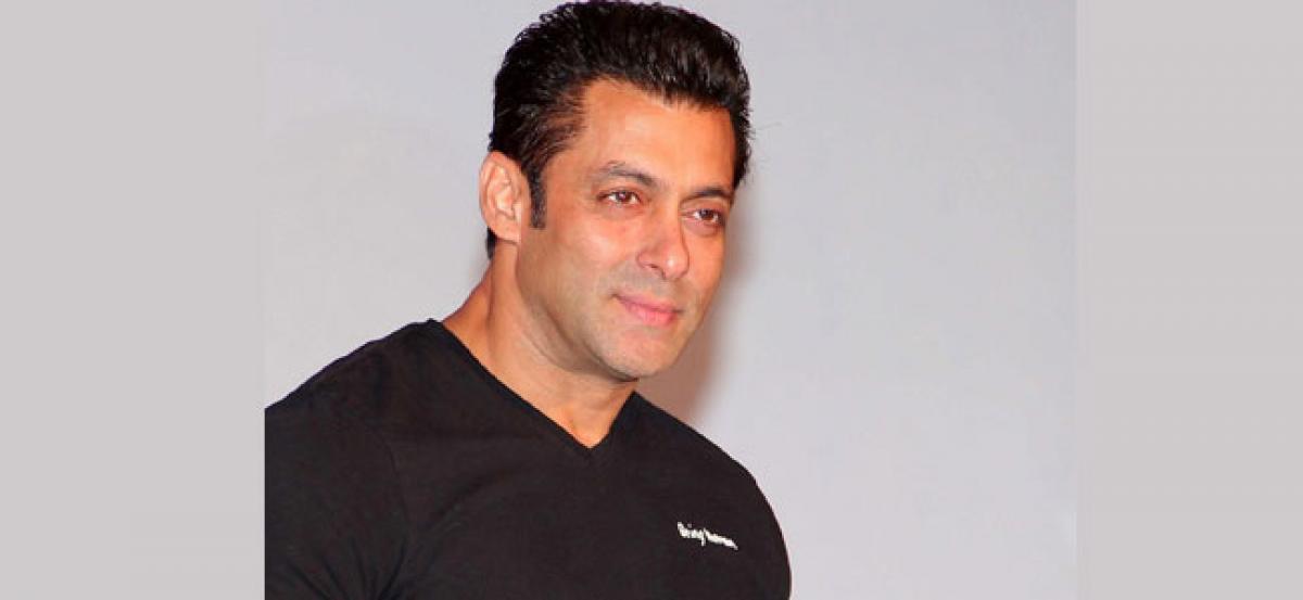 Salman Khan gets bail in Blackbuck poaching case