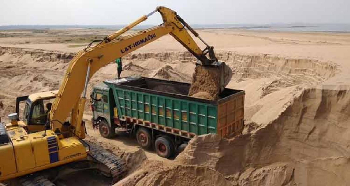 Sand lorries playing with people’s lives