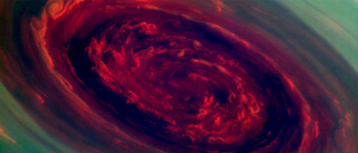 Towering hexagonal vortex spotted on Saturn