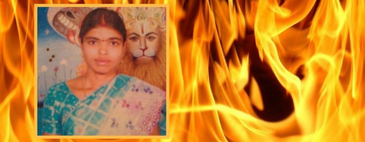 Man sets pregnant wife, daughter ablaze in in Yadadri