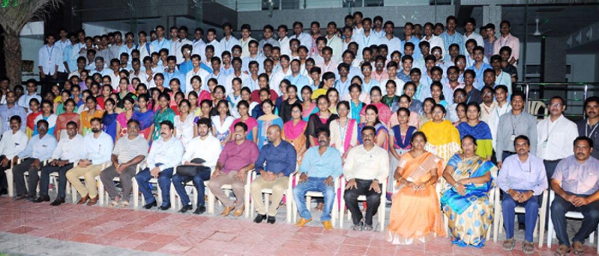 202 students get job at campus selections in Vishu Institute of Technology