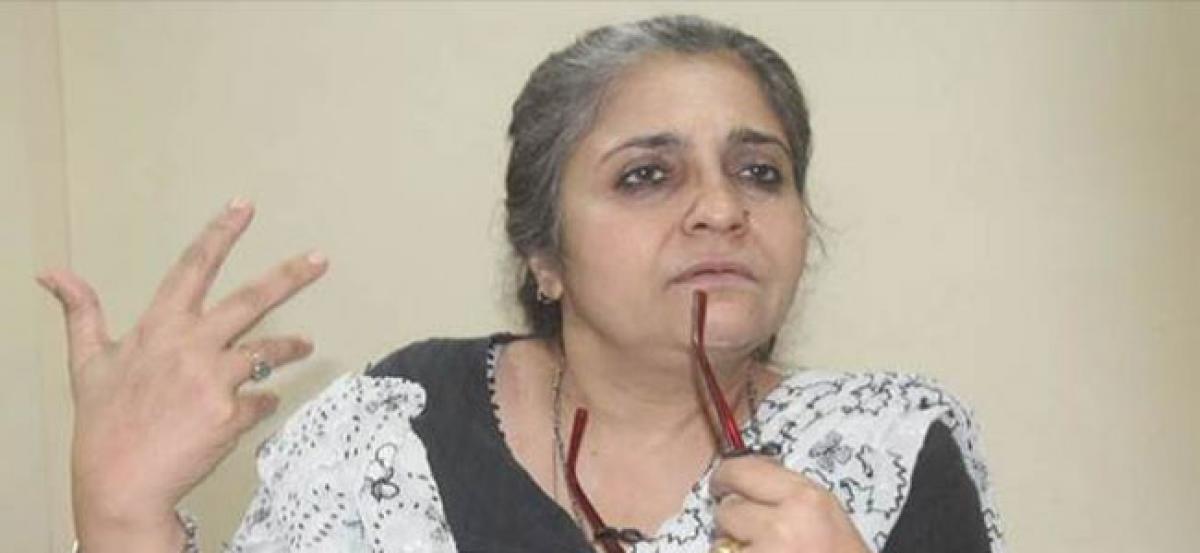 High Court protects Setalvad from arrest till May 2