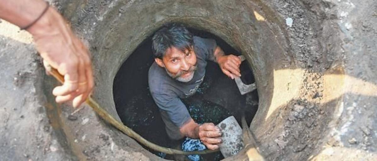 Lack of protective gear cost five sewage workers their lives: Report