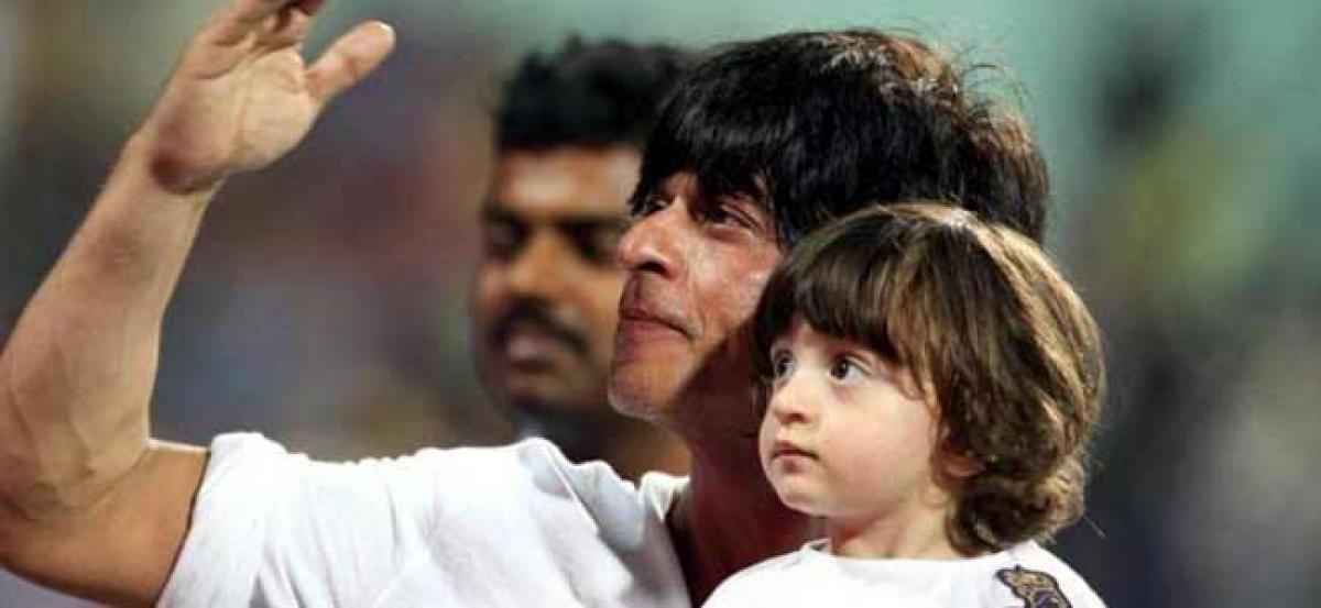 Our children are not our responsibility: Shah Rukh Khan turns Parent Philosopher