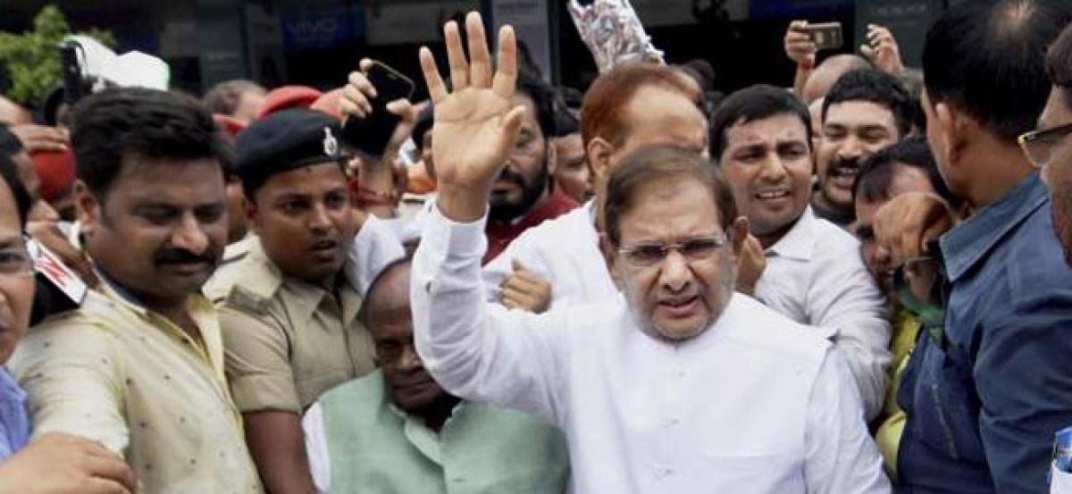 JD(U) infighting: Party suspends 21 Sharad Yadav loyalists, who opposed Nitish Kumars joining NDA