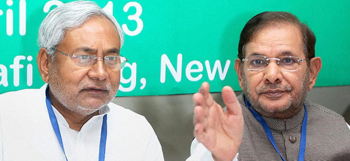 Nitish Kumar vs Sharad Yadav: JD(U) parallel meets today, split indicated