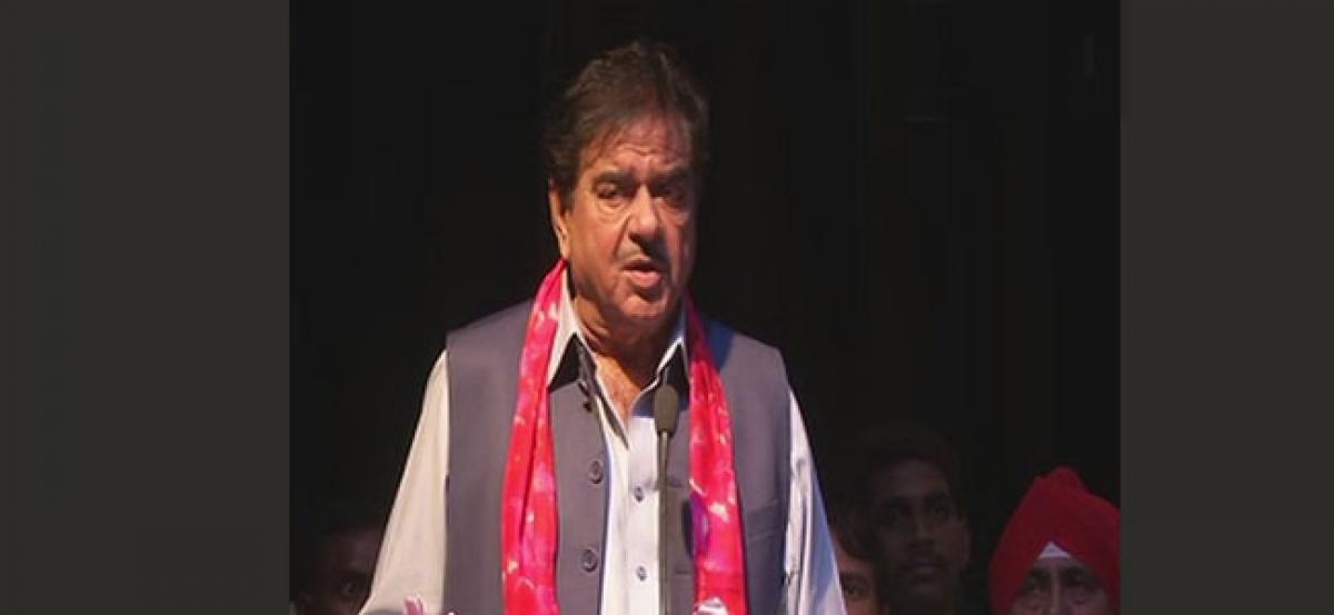 Shatrughan Sinha quashes rumours of joining RJD