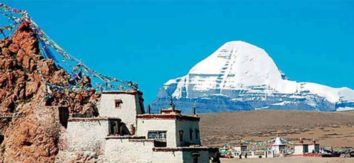 First batch of Kailash Manasarovar Yatra flagged off, around 1,500 expected pilgrims this year