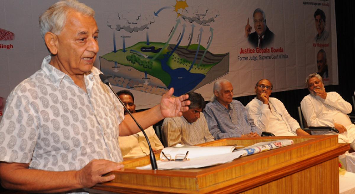 Soil expert Vikran for protection of floodplains