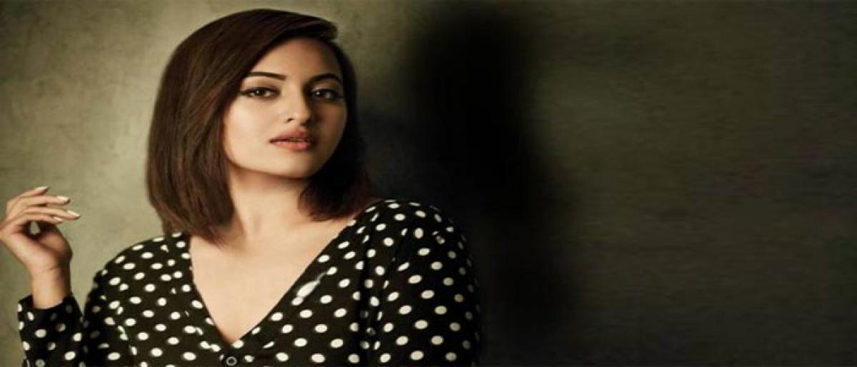 Uncomfortable with seductive scenes: Sonakshi Sinha