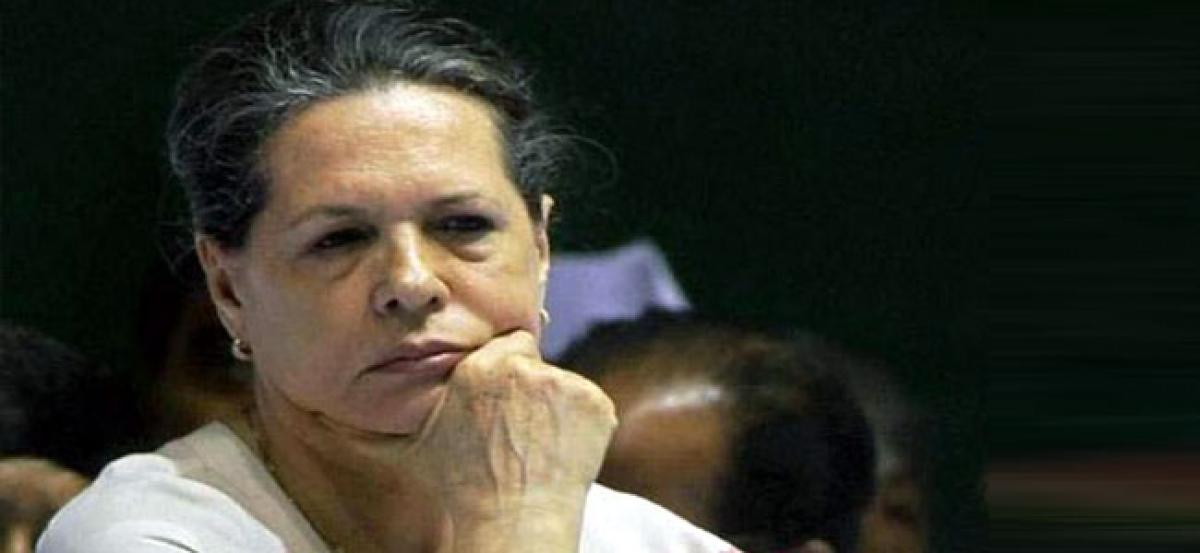 Sonia condoles death of former Congress MP