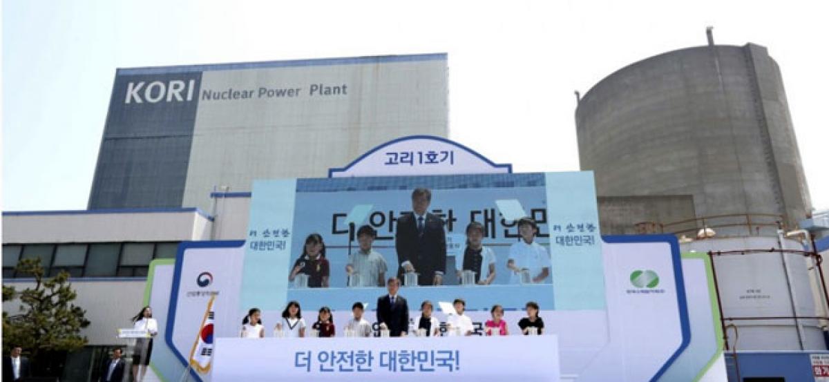 South Korea to resume building two new nuclear reactors, but scraps plans for 6 others