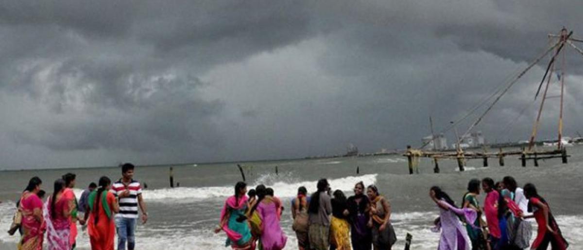 Southwest monsoon hits Kerala 3 days early