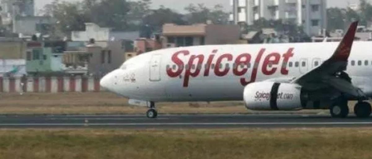 Spice Jet returns back to Hyderabad due to technical snag