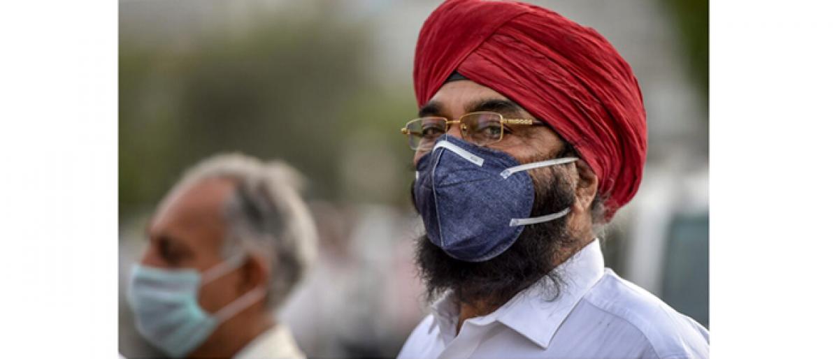 Stay Indoors, Wear Masks in Dusty Delhi: Doctors