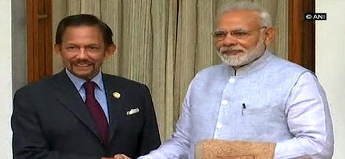 PM Modi meets Sultan of Brunei Hassanal Bolkiah