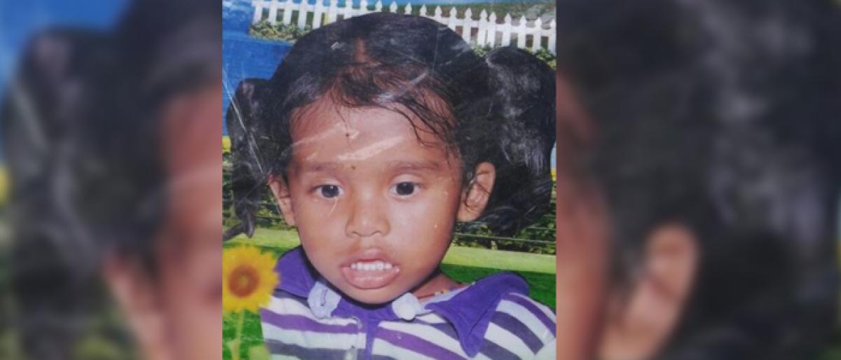 3-year-old girl falls into hot sambar, dies