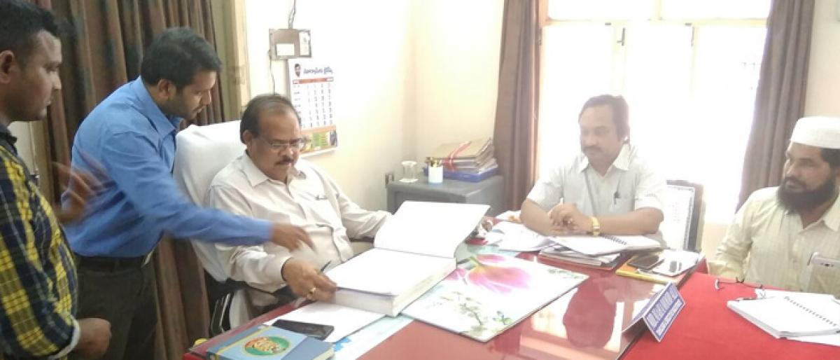Suryapet JC inspects land records purification works