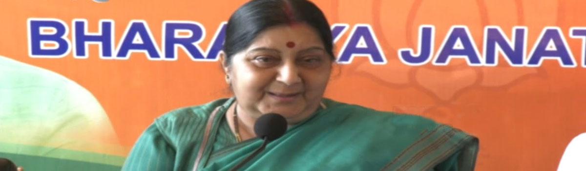 Telangana has not formed for KCRs family: Sushma Swaraj