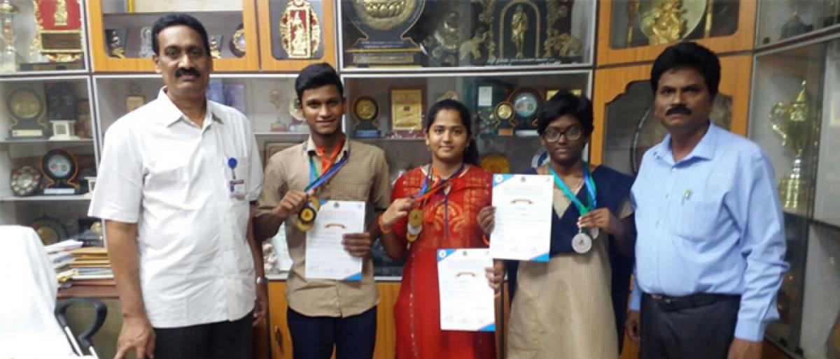 Siddhartha students excel in swimming competition in Vijayawada