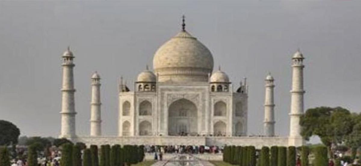 Supreme Court pulls up ASI for failing to take steps to protect Taj Mahal