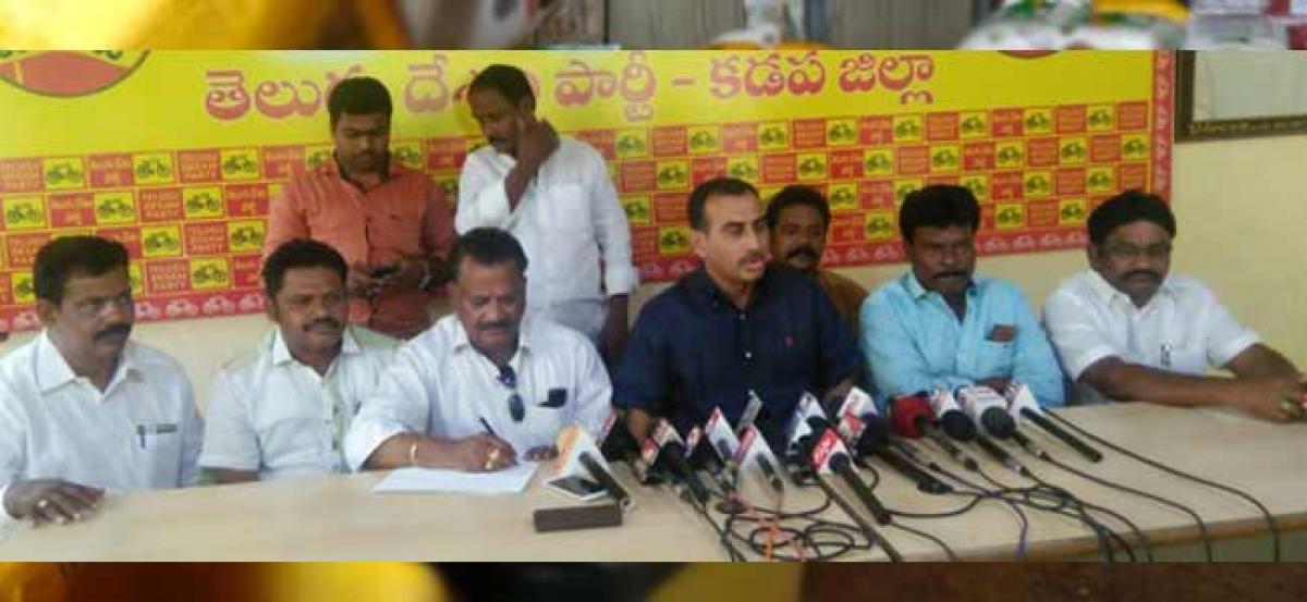 No compromise with center until it acceptes all demands: TDPs Srinivasulu Reddy