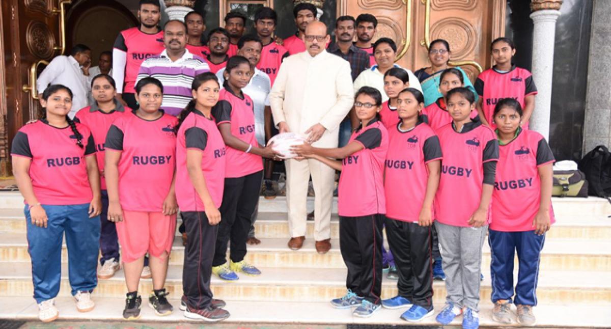 District rugby players felicitated