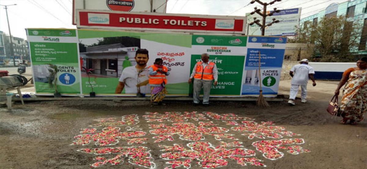 Public toilets get spic & span, attracting denizens