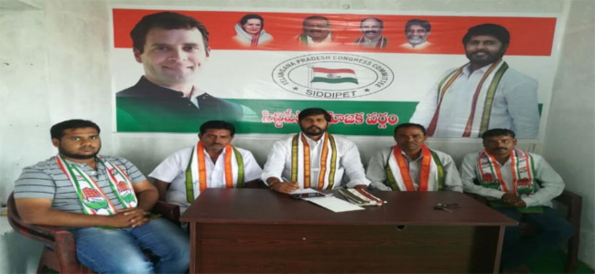 Fear of defeat made TRS go for early election: TPCC member Hari Krishna