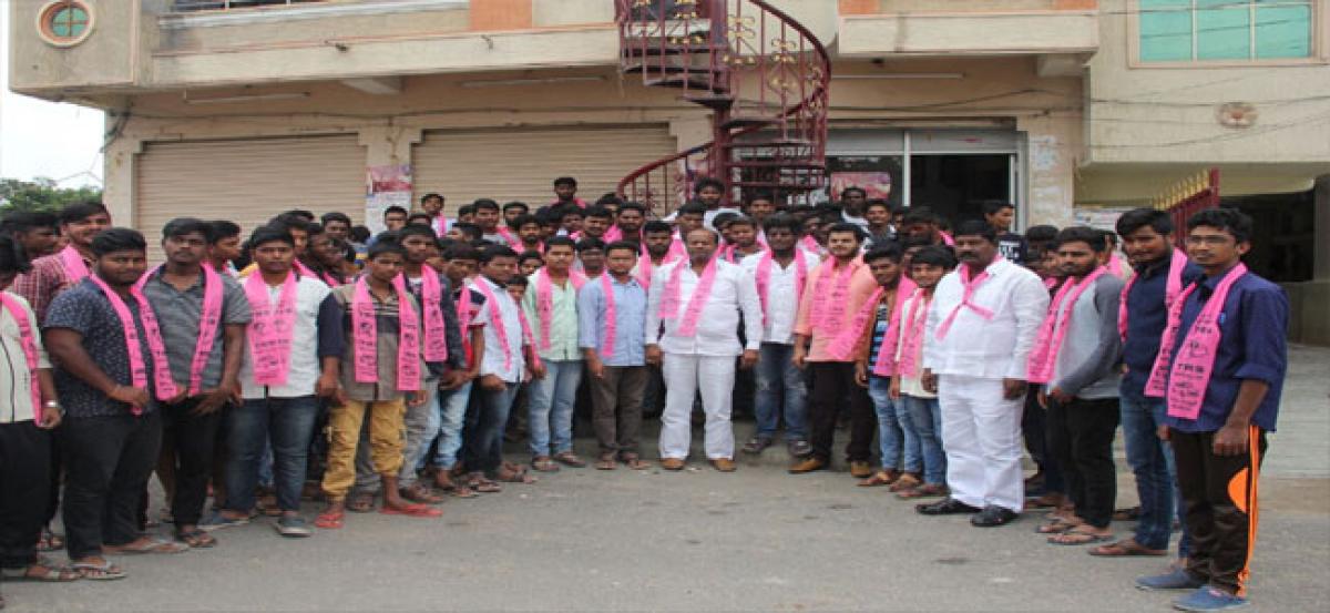 Around 200 youth join TRS party