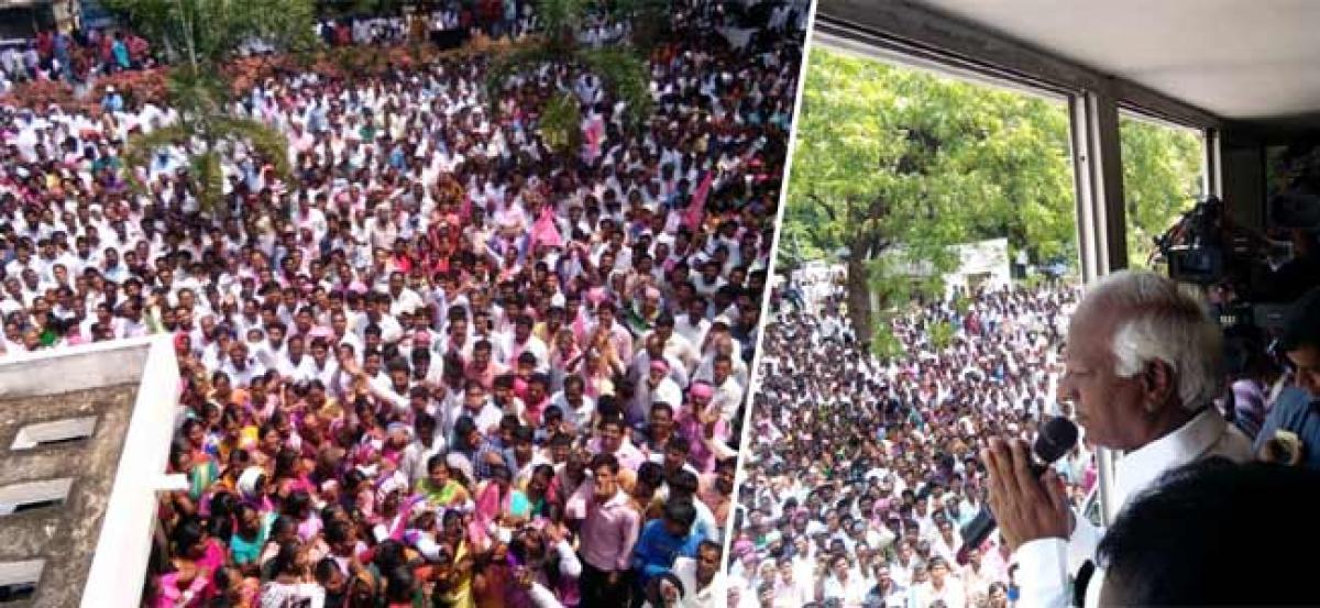 TRS activists oppose ticket to Rajaiah