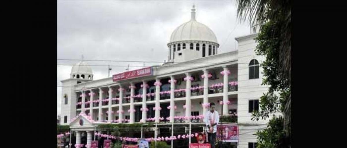 KCR reconstitutes TRS State committe