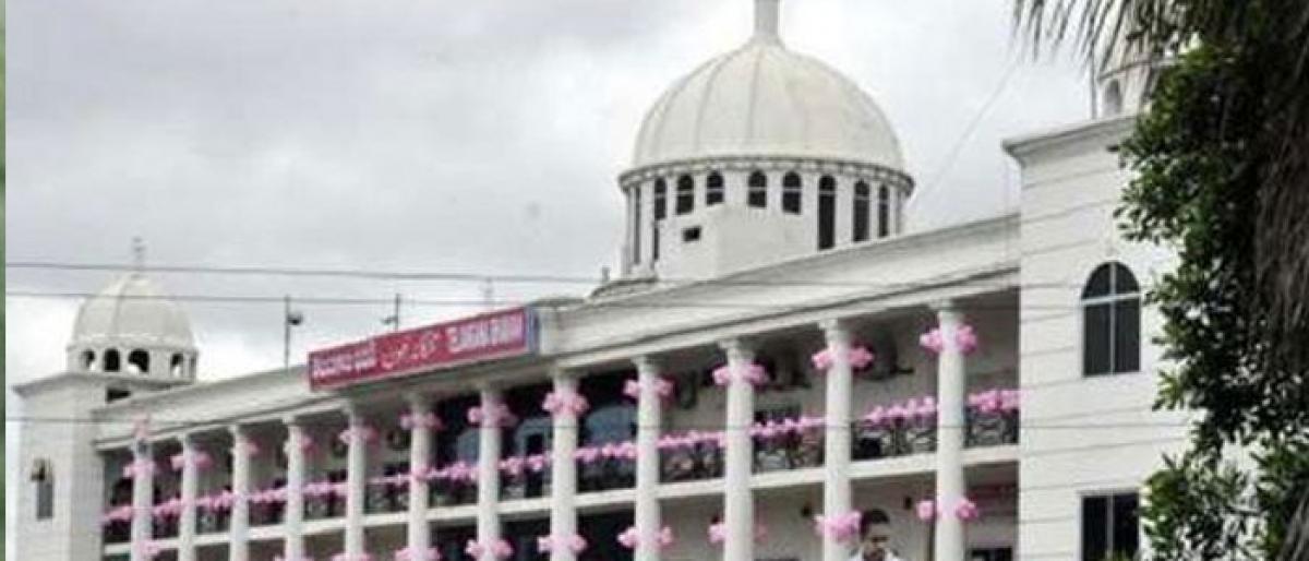 TRS leaders clamour again for loan waiver in manifesto
